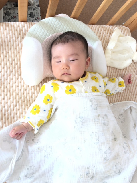 赤ちゃんの寝かしつけの方法 生後2 3か月 にこにこ 子育て